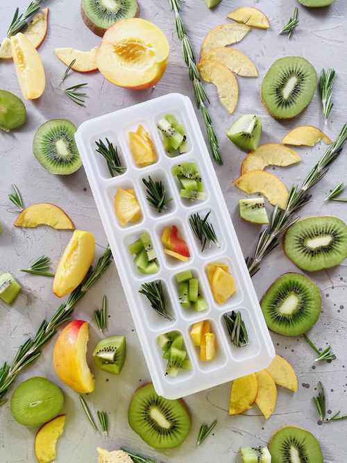 不懂流程?在網(wǎng)上賣(mài)農(nóng)產(chǎn)品需要什么資質(zhì)?